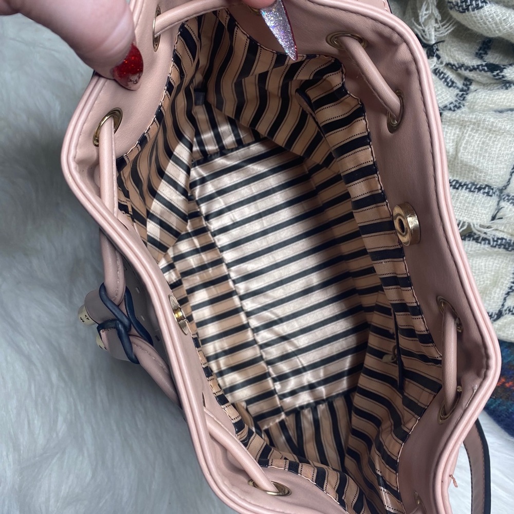 Pink Purse - Picture 2 of 2